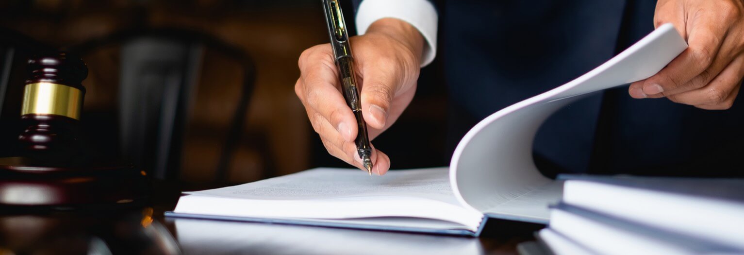 Legal Services, industry analysis and market report. Plimsoll analysis