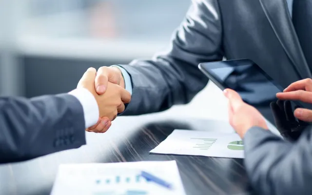 Wie man ein Übernahmeziel erkennt: Die 9 Signale, die auf einen attraktiven Deal hinweisen