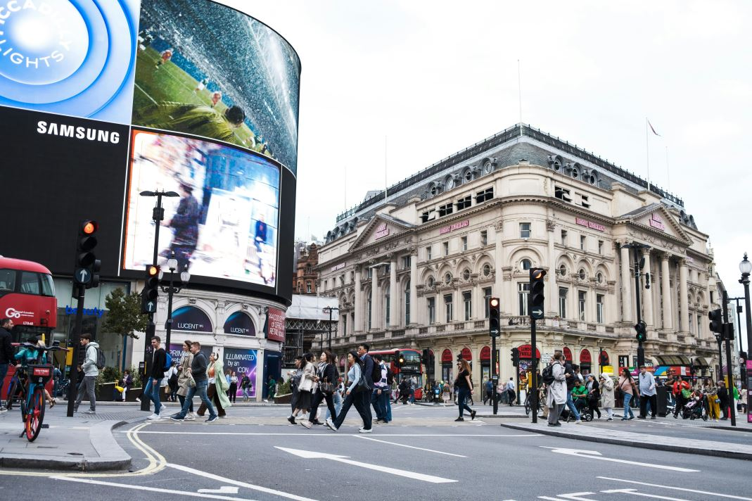 UK Advertising Agencies: Profits Hold for Some, Pressure Builds for Many